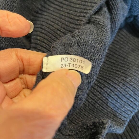 Tommy Bahama 100% Cotton Sweater Light Knit Navy Blue V-Neck Men's Medium - Picture 10 of 12